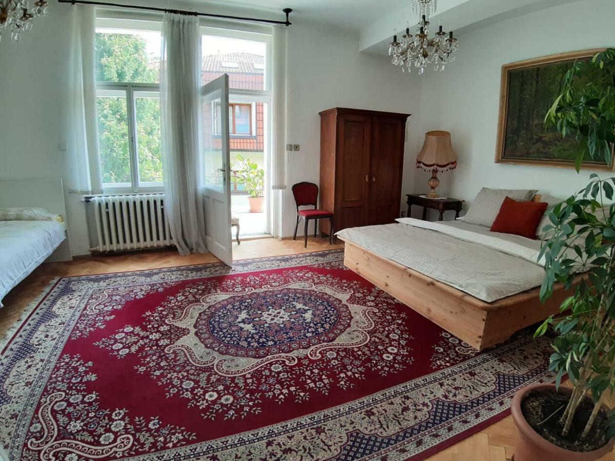 Rooms In Prague-Big+Comfy Praga Exterior foto